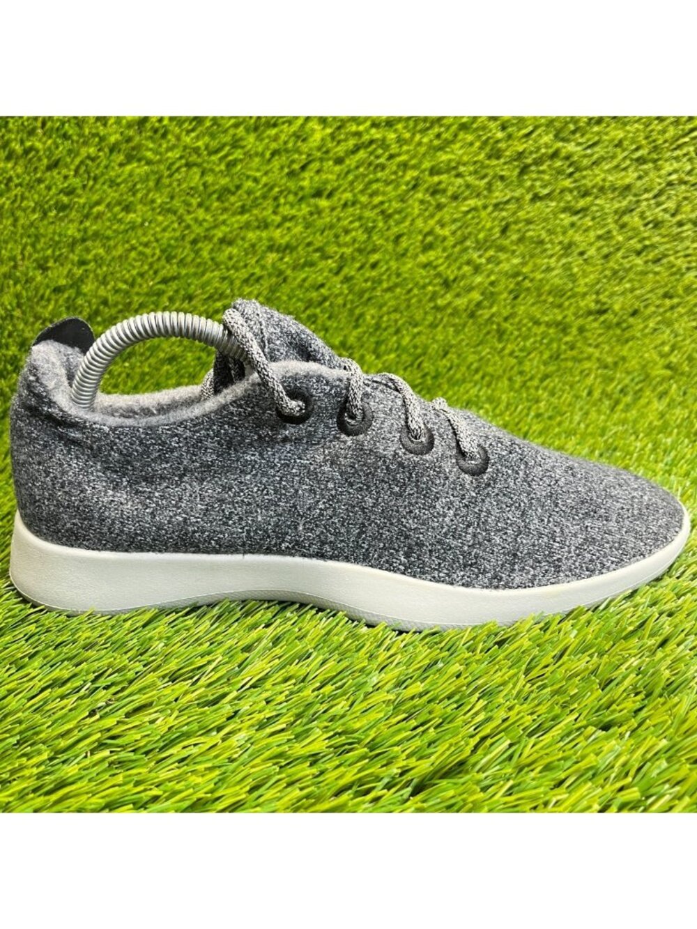 Allbirds Wool Runners Mens Size 9 Gray White Casual Walking Shoes Sneakers